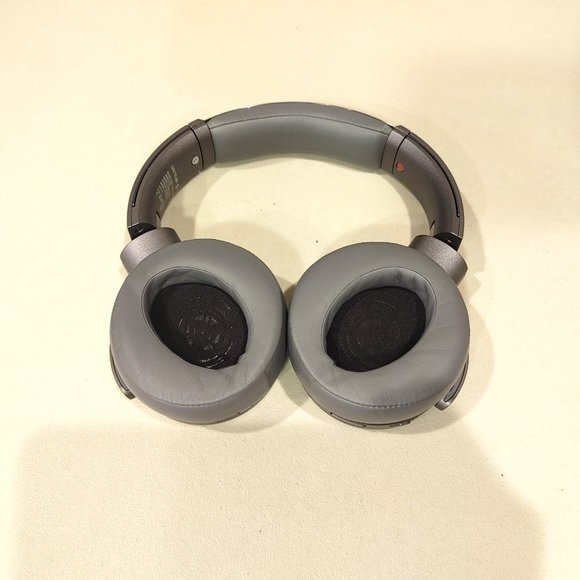 Sony MDR-XB950N1 noise canceling Extra BASS over the ear headphones (Gray) - Picture 10 of 11